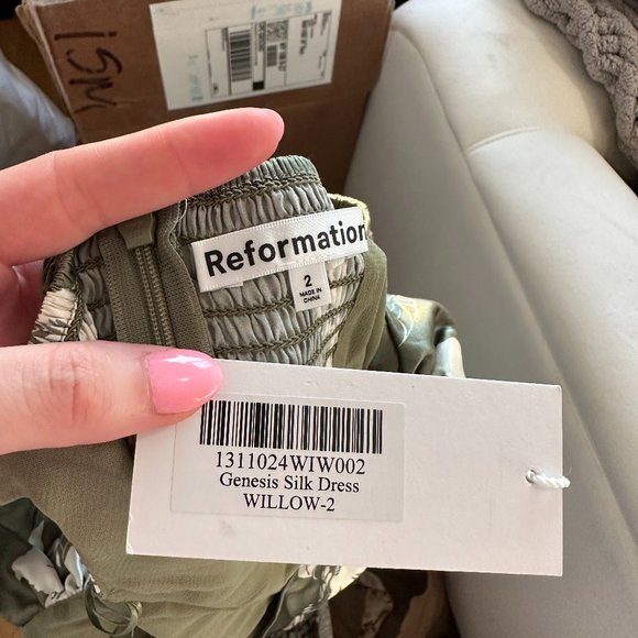 NWT Reformation Genesis Off-shoulder Silk Midi Dress Sz 2 Willow Floral Wrap - Picture 3 of 9